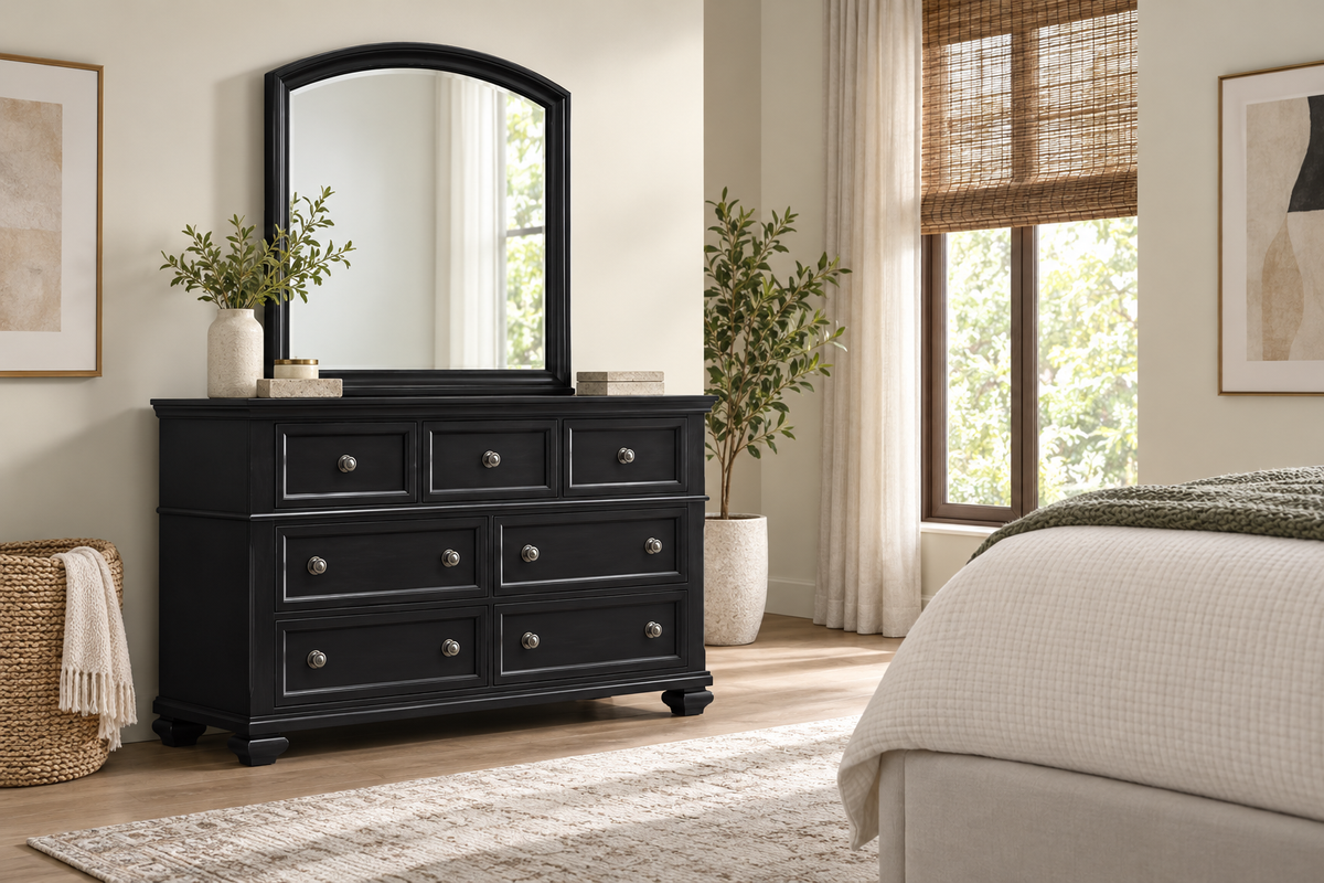 Romeo black mirror, bedroom setting